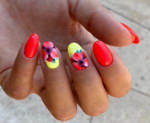 Nyári ombre körmök