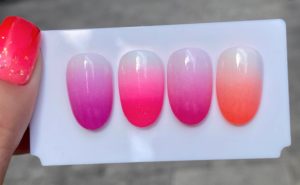 Nyári ombre köröm tippen