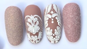 Glitter ombre esküvői körmök